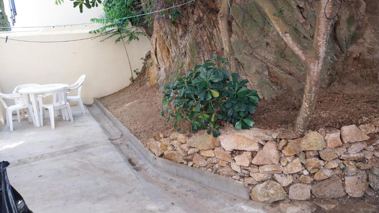 Aquamarine Sant Feliu En La Playa Con Patio Lägenhet Sant Feliu de Guíxols Exteriör bild