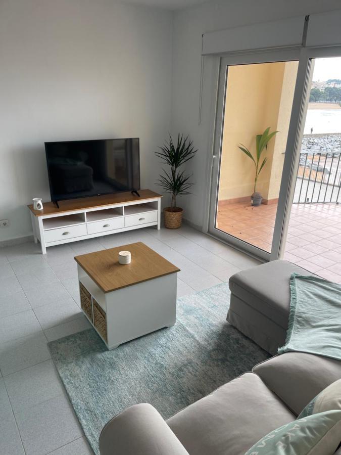 Aquamarine Sant Feliu En La Playa Con Patio Lägenhet Sant Feliu de Guíxols Exteriör bild